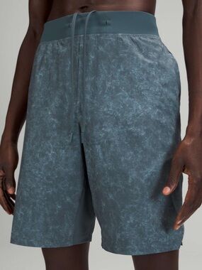 Lululemon T.H.E. Short 9” Linerless Gravel Dust Iron Blue Multi 2XL